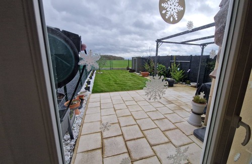 Cambronne-les-Clermont Casa | Quiet house with garden, view of fields and woods