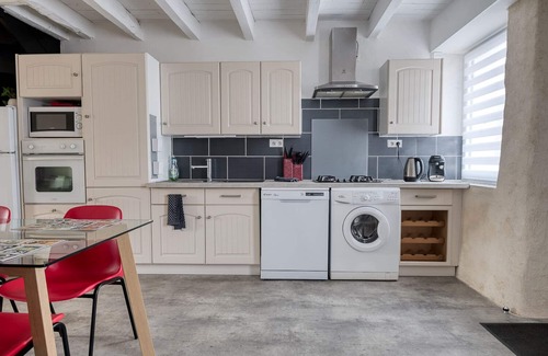 Bord-Saint-Georges Casa | Quiet house