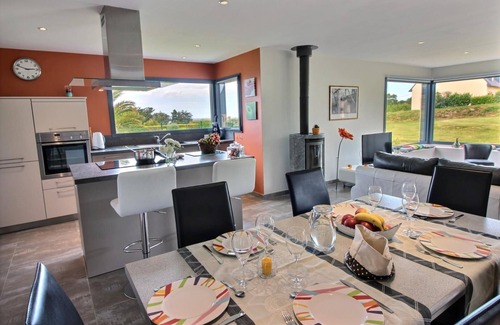 Penvenan Casa | CASA TRANQUILA CON HERMOSA VISTA AL MAR