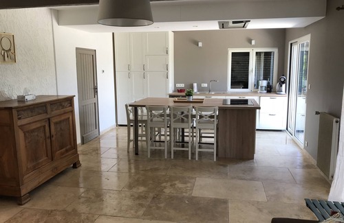 Flayosc Casa | Casa tranquila con piscina