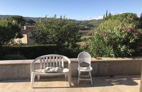 Flayosc Casa | Casa tranquila con piscina