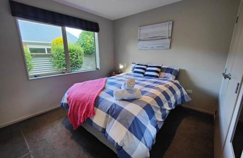Invercargill Casa | Quiet in the Court