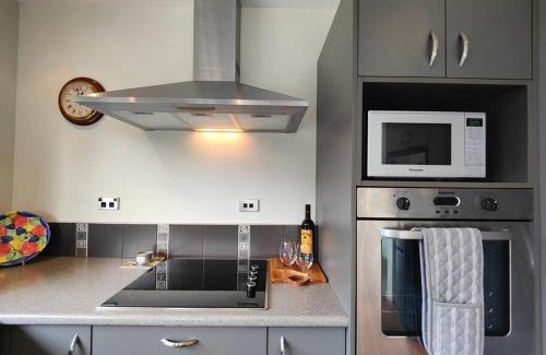 Invercargill Casa | Quiet in the Court