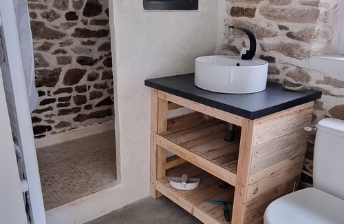 Laurenan Cama Y Desayuno | Quiet, independent room