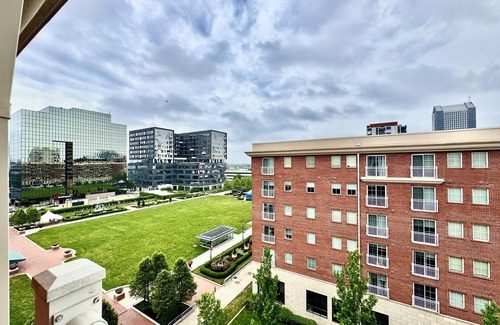 Scioto Mile Apartamento | Quiet King Size with City Views