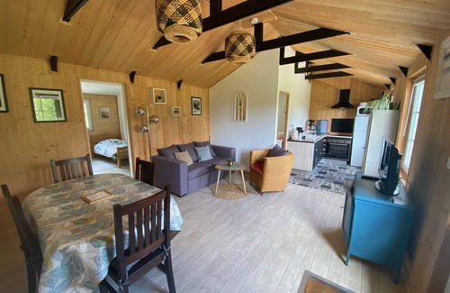 Les Moitiers-d'Allonne Casa | Quiet location, 5 minutes from Barneville-Carteret and the beach!