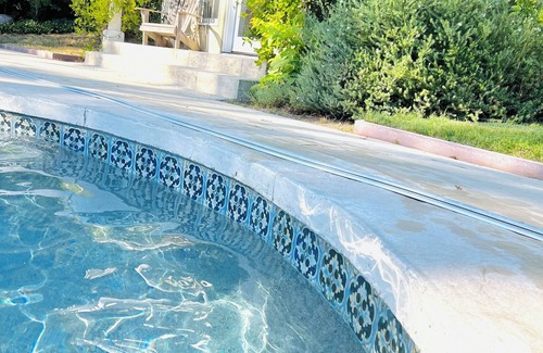 San Anselmo Casa | Quiet Luxury in Marin County Summer Rental