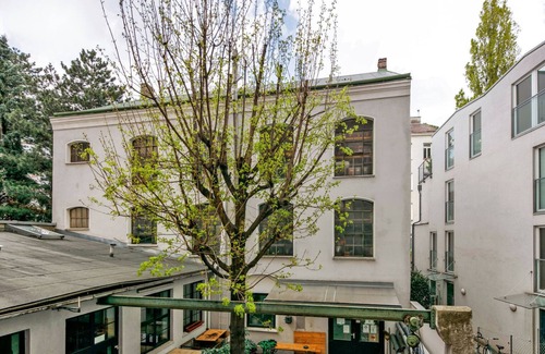 Matzleinsdorf Apartamento | Quiet Margareten 1BR w/ Elevator, near Hauptbahnhof, by Blueground