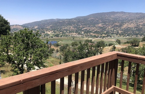 Bear Valley Springs Cabaña | Quiet Mountain Cottage with Beautiful Views