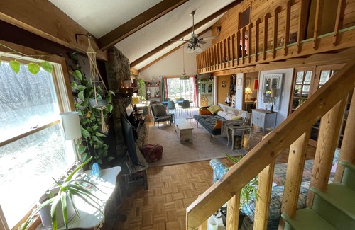 Frank Casa | Quiet mountain retreat with artist workspace, playroom, office and views