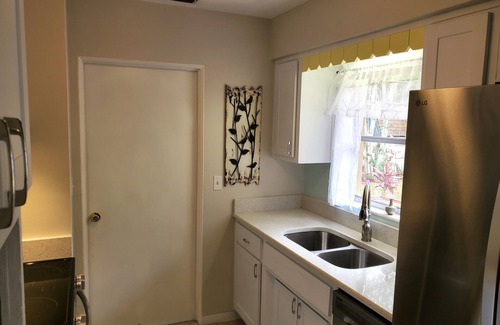 Disston Heights Casa | Adorable casa en vecindario tranquilo a 15 minutos de la playa y el centro de St. Pete
