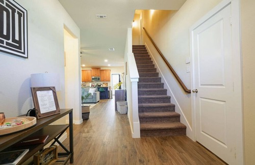 Denton Casa | Quiet Neighborhood, 2 story