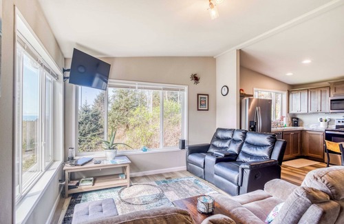 Neskowin Casa | Quiet Neighborhood, Ocean View Home in Neskowin, Single-Level with King Suite an