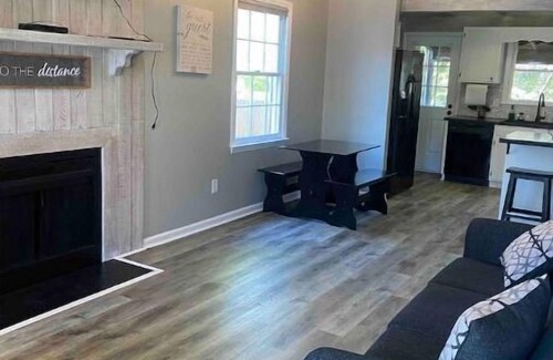 Winston - Salem Casa | Quiet, newly renovated. Near everything!