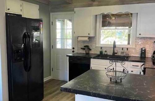 Winston - Salem Casa | Quiet, newly renovated. Near everything!