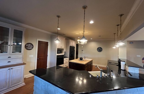 Boerne Casa | Quiet Oaks Hill Country Retreat Relaxing hill country getaway in town!