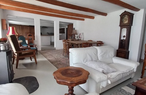 Eglisolles Casa | Quiet old farmhouse