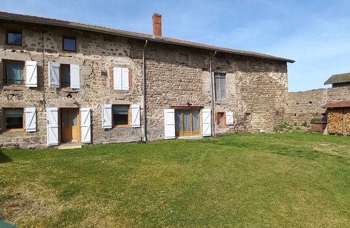 Eglisolles Casa | Quiet old farmhouse