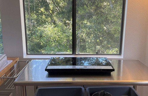 Solvang Apartamento | Quiet Peaceful Studio in Solvang, CA A/C WiFi