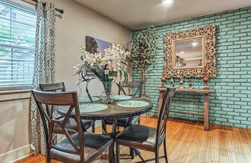 Plaza Westport Casa | Quiet Plaza Two bedroom 2 Bathroom