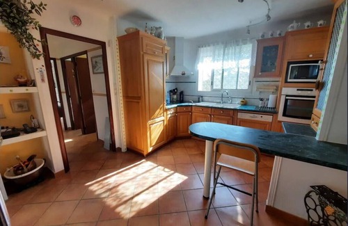 St.-Remy-de-Provence Casa | Quiet Provencal villa with large garden