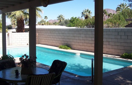 Palm Desert Casa | Quiet Private Pool Home Walk To Living Desert Vecinos Todo el Año
