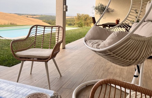 Nailloux Casa | Quiet property with breathtaking views