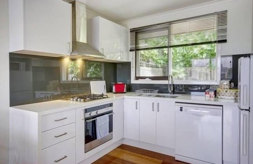 Belmont Apartamento | Tranquilo, unidad de calidad de 2 dormitorios cerca de High Street