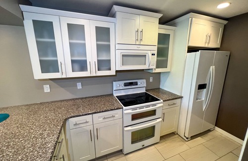 Panama City Beach Villa | Quiet-Relaxing-Modern-Sleeps 8-Walk to the Beach!!