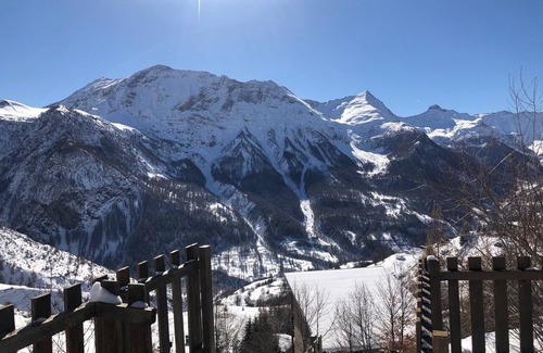 Orcieres-Merlette Chalet De Esquí | Quiet, renovated chalet in the eastern part of the resort with magnificent views