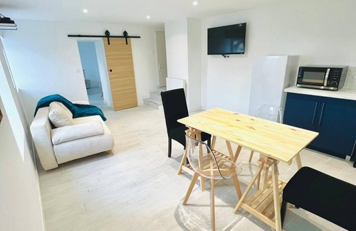 Civaux Casa | ✨ Quiet renovated house - on the heights of Civaux ✨