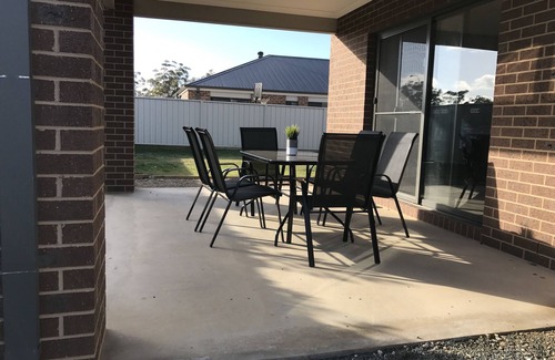 Moama Casa | Quiet Residential area with a park next door
