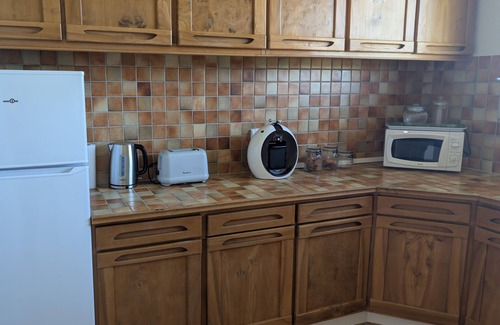 Noyers-sur-Cher Apartamento | Quiet, restful house 9 minutes from the zoo and close to castles.