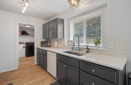Redmond Casa | Quiet Retreat, Fenced Yard, Pet Friendly, AC