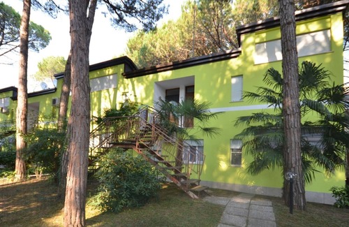 Bibione Lido del Sole Villa | Retiro tranquilo cerca del mar y del centro.