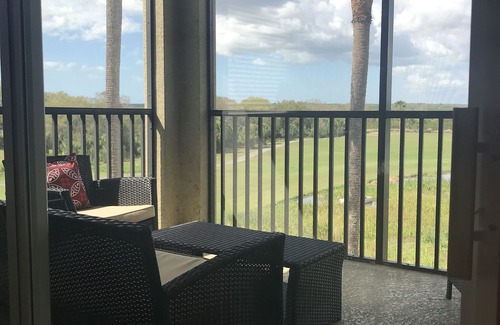 Bradenton Condominio | Renovado en 2018 - todos los muebles nuevos - 2 habitaciones / 2 baños con den - unidad final