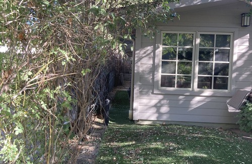 Agoura Hills Casa | Quiet, Safe, Spacious, Centrally Located, SUPER CLEAN AND WELL-CARED PLACE