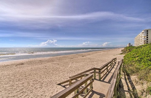 Golden Beach Estates Casa | Quiet Satellite Beach Home with Lanai, Walk to Beach