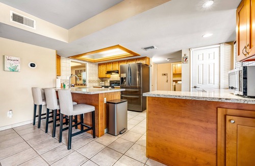 Raskin Estates Casa | Quiet Scottsdale retreat with enclosed yard, pool, patio, grill, game room & W/D