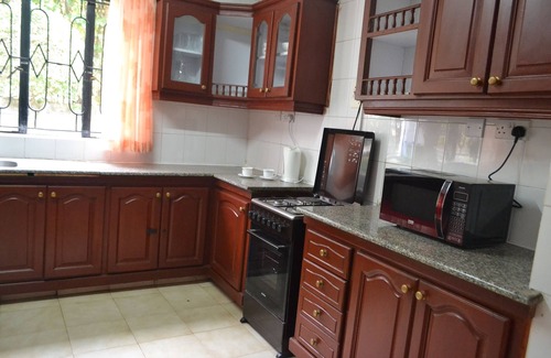 Nairobi Casa | Tranquilo, seguro y sereno, casa cómoda en Karen, Nairobi, Kenia