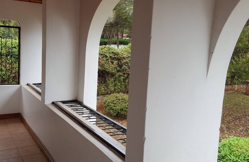 Nairobi Casa | Tranquilo, seguro y sereno, casa cómoda en Karen, Nairobi, Kenia