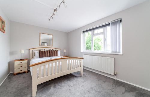 Edmonton Apartamento | Quiet & Spacious 2BR Flat wGarden near Edmonton