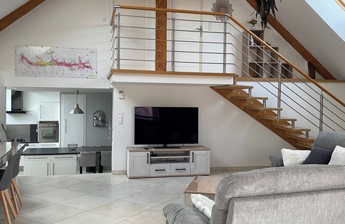 Vignoles Apartamento | Quiet, spacious, bright apartment in a pretty village 5 kms from Beaune