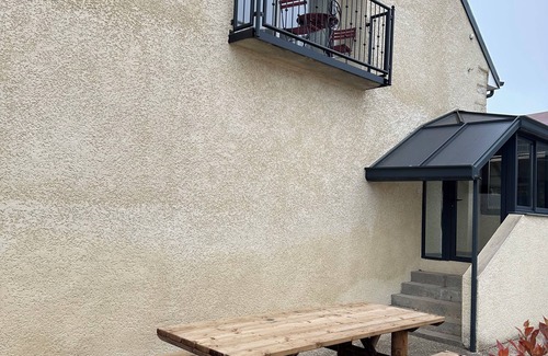Vignoles Apartamento | Quiet, spacious, bright apartment in a pretty village 5 kms from Beaune