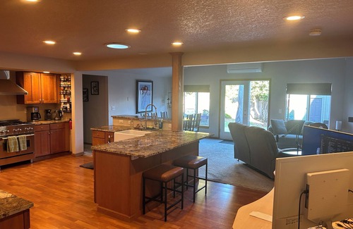 Woodstock Casa | Quiet Spacious Woodstock Retreat with large backyard