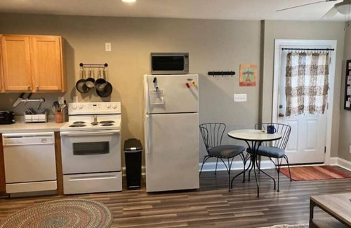 Rio Apartamento | Quiet Studio Apartment/Carriage House