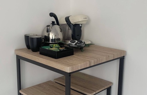 Rueil-Malmaison Apartamento | Quiet studio near RER station