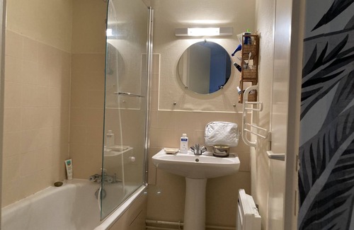 Moulin du Comte Apartamento | QUIET STUDIO near town center facing park/river vilaine :)