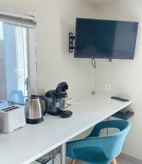 Plaisance-du-Touch Apartamento | Quiet Studio with Private Parking