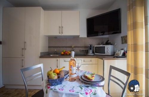 Peypin Apartamento | Quiet studio with garden and pool - Dodo et Tartine